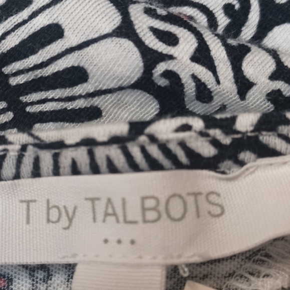 T by Talbots New Women Size LP Black and White Geometric Blouse - Picture 2 of 12